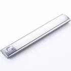 Led アンダーキャビネット充電式モーションセンサークローゼット光、高級アルミ夜の光ワードローブ、バスルーム、ベッドルーム、階段