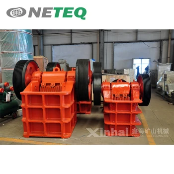 small mini diesel engine stone crusher of mobile crushing and screening equipment