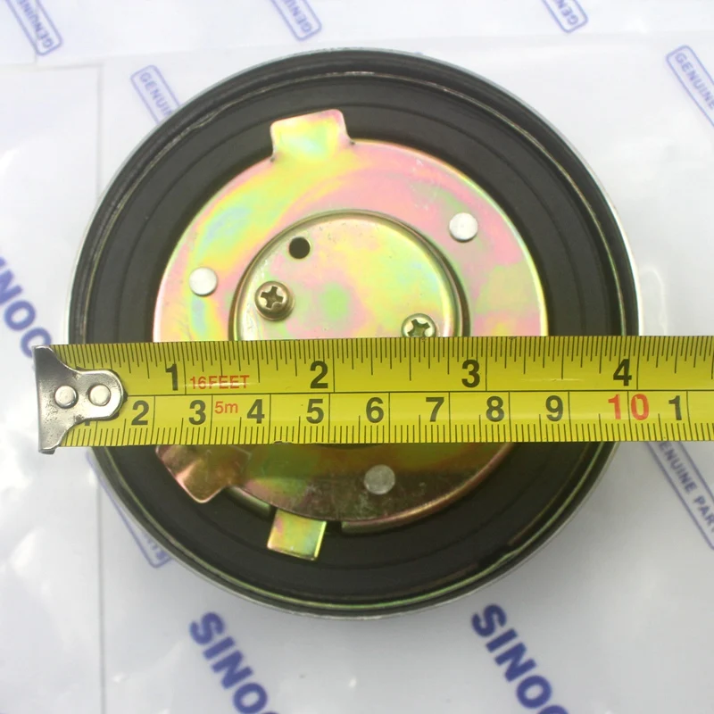 sinocmp-komatsu-excavator-parts-fuel-tank-cover-fuel-tank-cap-parts-20Y-04-11160 (1)