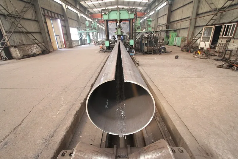 Large Diameter LSAW round Steel Pipe Welded Steel Pipes For Water Well and Mineral projects details