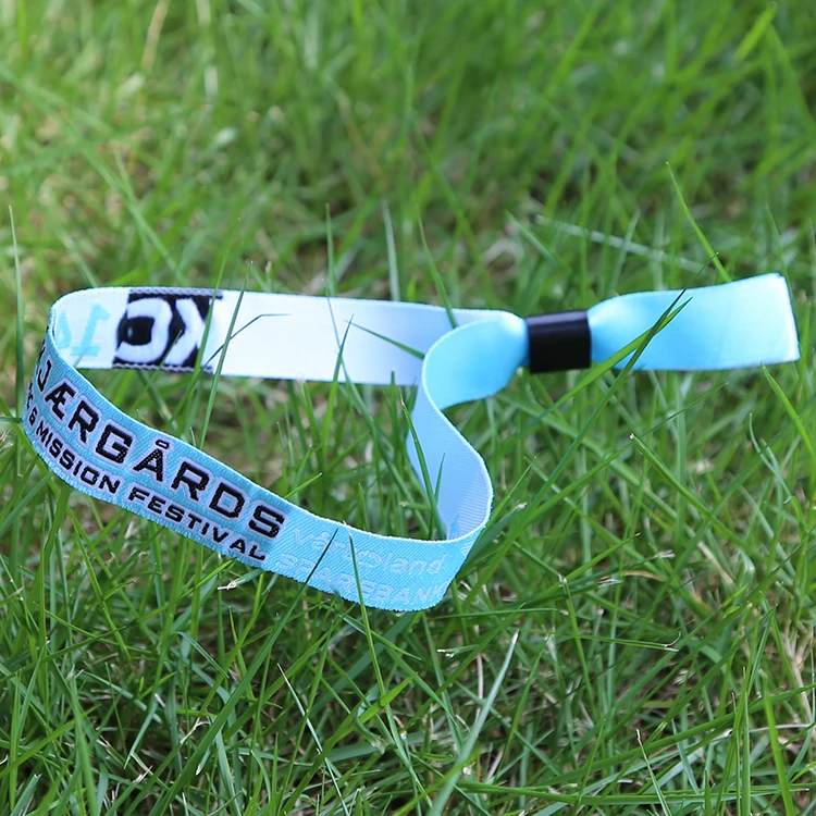 wristband W12
