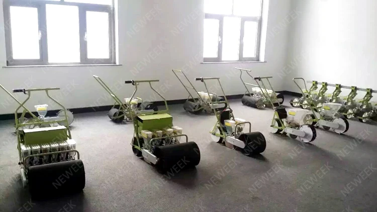 NEWEEK carrot strawberry spinach seed planter manual seeder machine