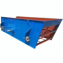 Vibrating screen separate stone and sand in quarry