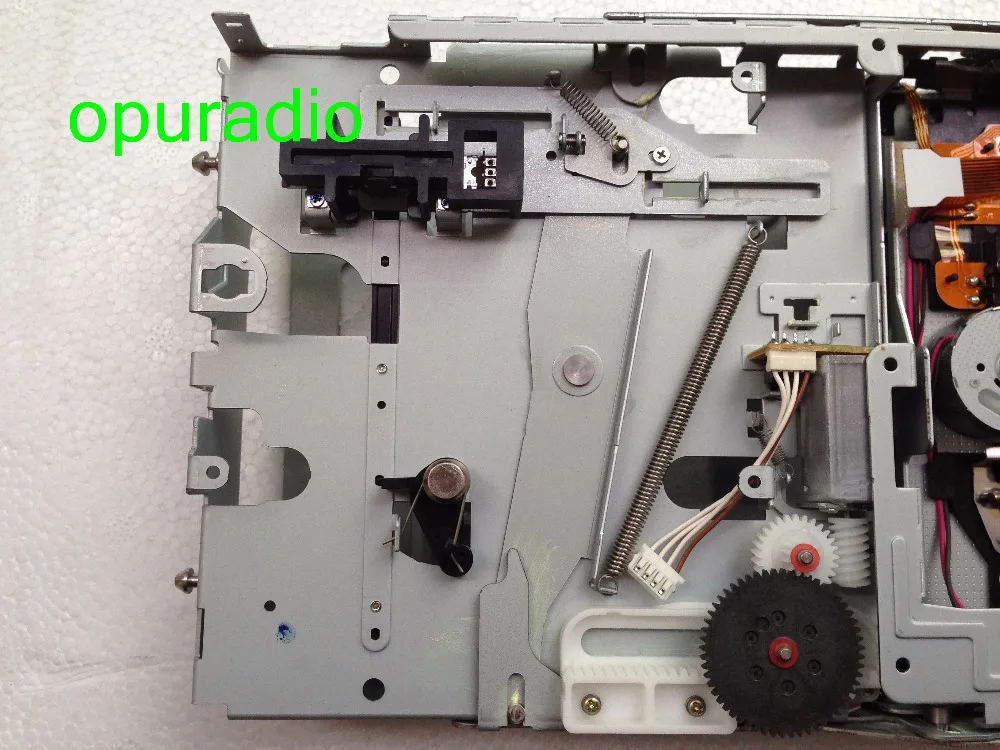 DT23L26D AP02 laser for Mercede MC3330 3520 6 CD changer Never used (2)