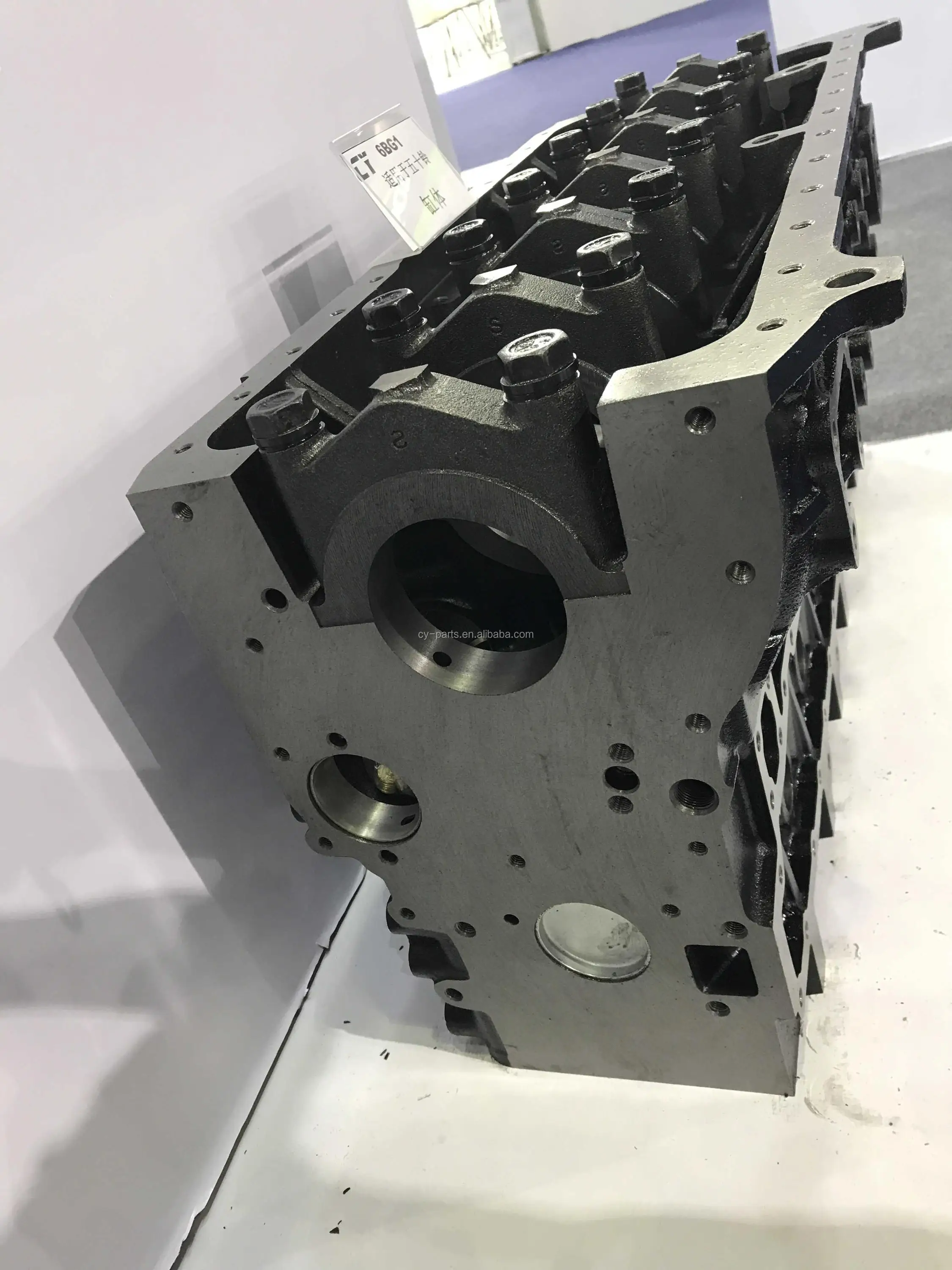 6BG1 CYLINDER BLOCK4