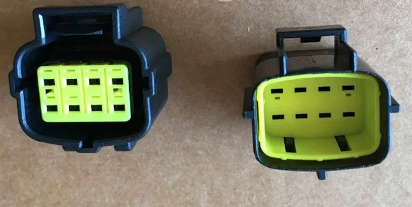CNCH-8-pin-black-car-waterproof-connectors (1).jpg