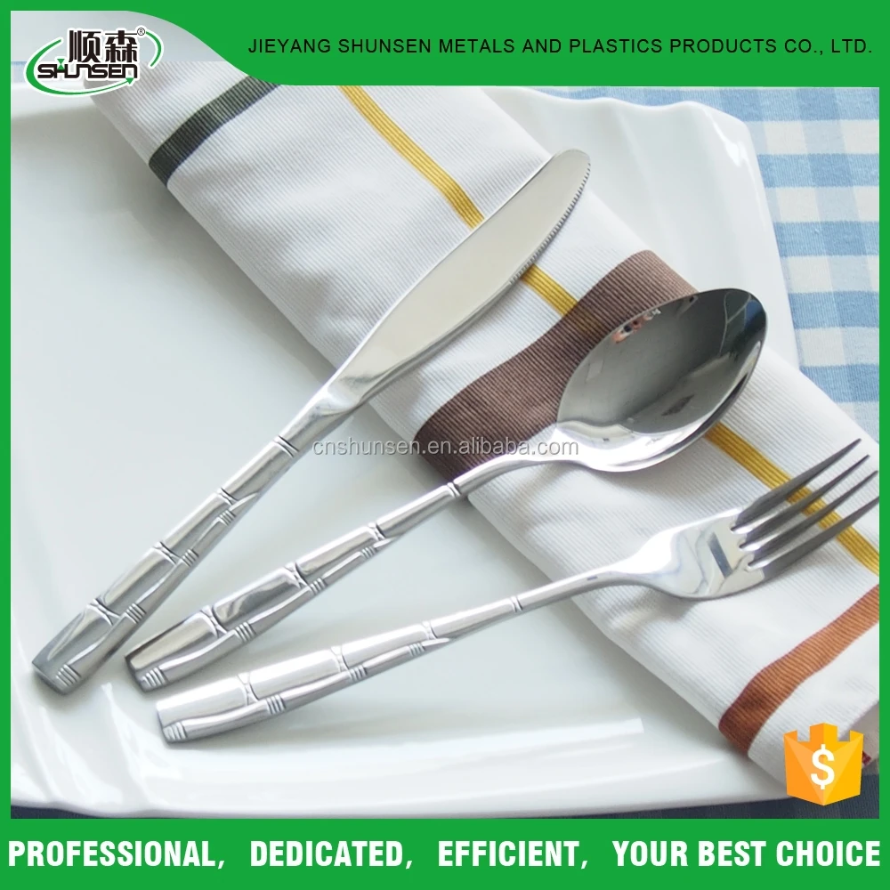 silver cutlery with stainless steel material