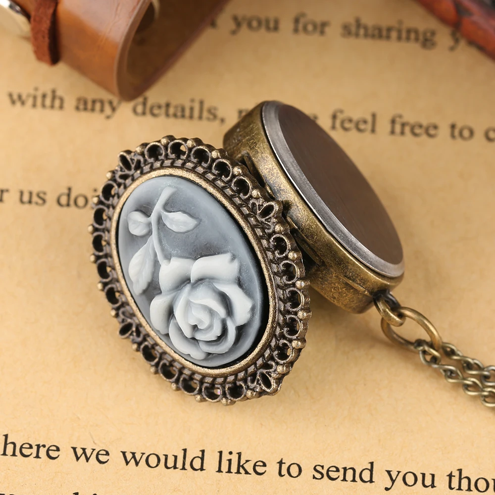 YISUYA Vintage Oval Pendant Pocket Watch Ladies Blue Rose Carving Quartz Clock Retro Women Necklace Mini Clock Watch Girl Boy (11)