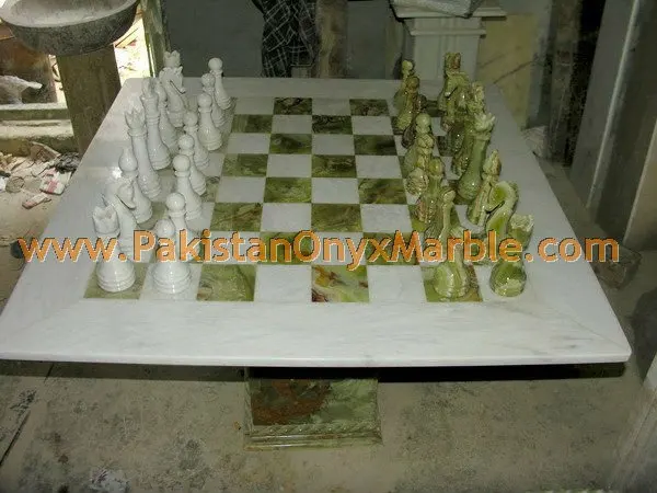 onyx-chess-boards-set-checkers-red-onyx-green-onyx-white-onyx-figures-18.jpg