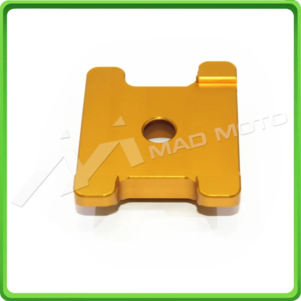 CNC Rear Axle Spindle Chain Adjuster Blocks For Honda Grom MSX125 MSX 125SF 2013 2014 2015 2016 Gold (4)