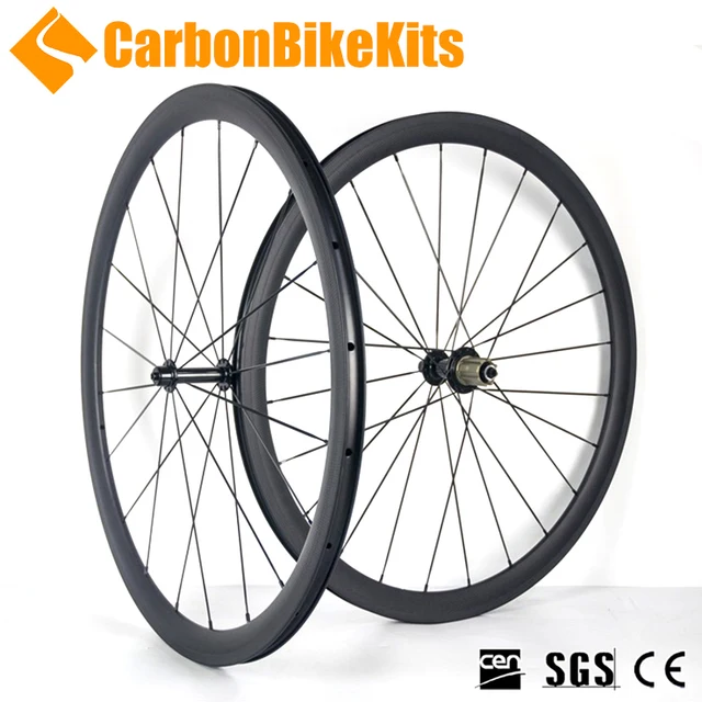 clincher road wheelset