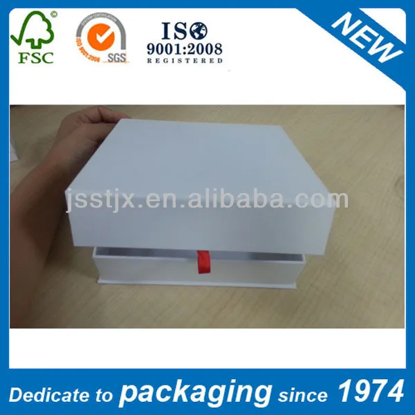 matte white packaging magnetic closure boxes with ribbon