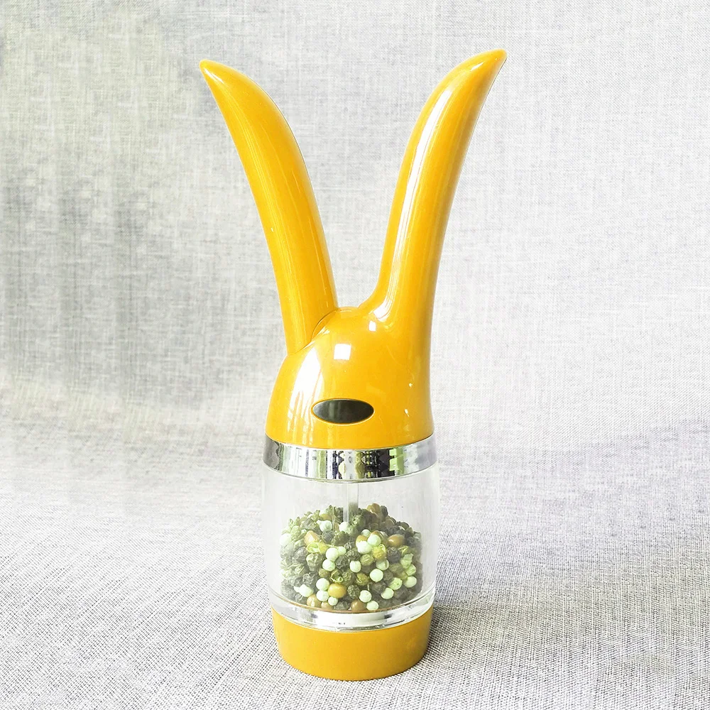 rabbit salt pepper shaker