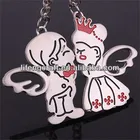 Cheap Wedding Party Return Gifts Cute Bride And Groom Kissing Keychain