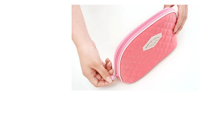 2014 Korean polyester traveling cosmetic bag set,large capacity diamond-type lattice makeup bag,2pcs/set