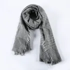 2018 custom high quality brushed pattern winter designer polyester scarf