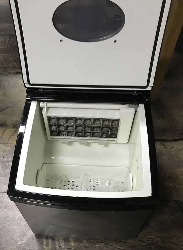 110v 220v 10-15kgs/24h High Quality Tabletop Home Use CUBE Ice Maker Machine