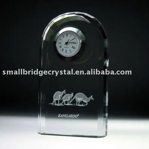 Personalize-domed-Crystal-Clock-Wedding-Souvenir