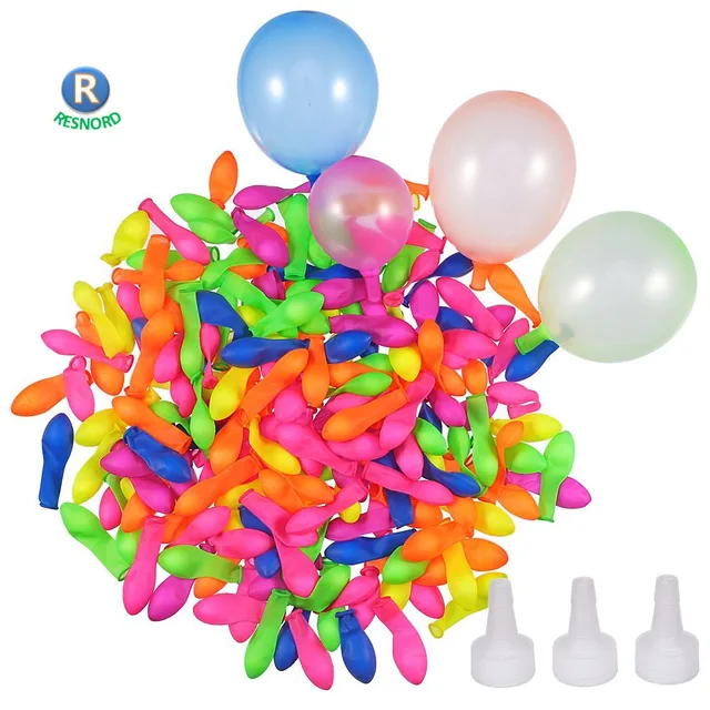 water balloons fight