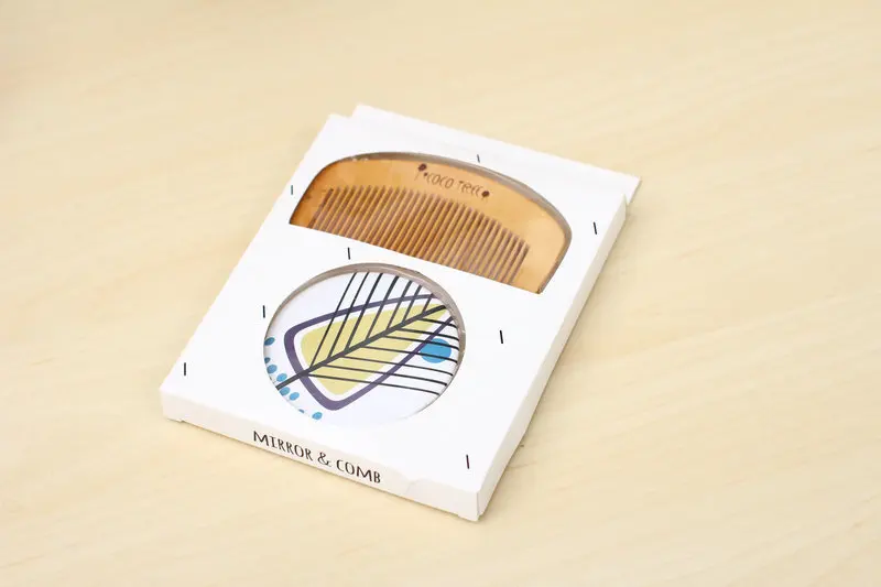 Student life supplies wholesale strange tree mirror comb wooden comb mirror ML-HZ2399 tinplate package
