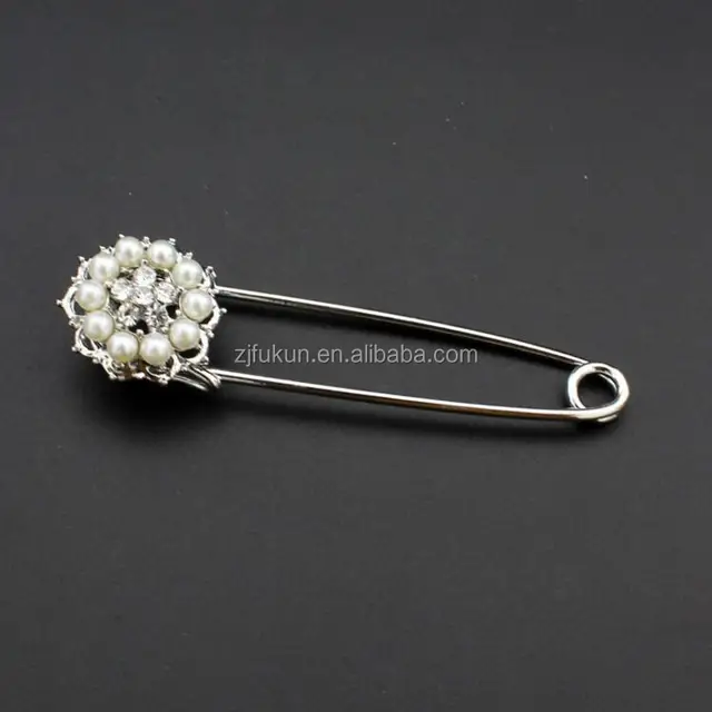 2017 fashion design pearl pin high-grade lovely brooch wholesale