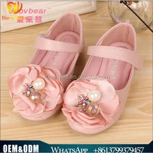 Wholesale soft sole girl sandal pearls flowers sweet princess leather party children sandal