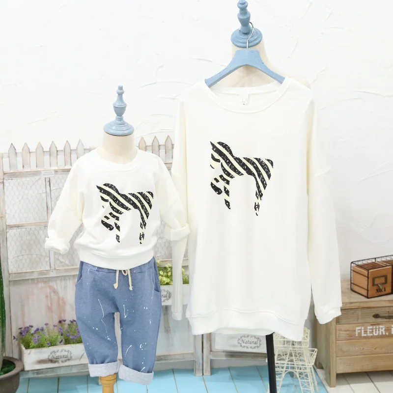 Family Clothing Casual Family Set Zebra Sweatshirt Clothes for Mother and Daughter Kids Cartoon Clothes Family Clothing, NS09