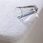 Amazon Hot Selling Waterproof Mattress Cover Protector Hypoallergenic Breathable Fitted Mattress Cover Protector