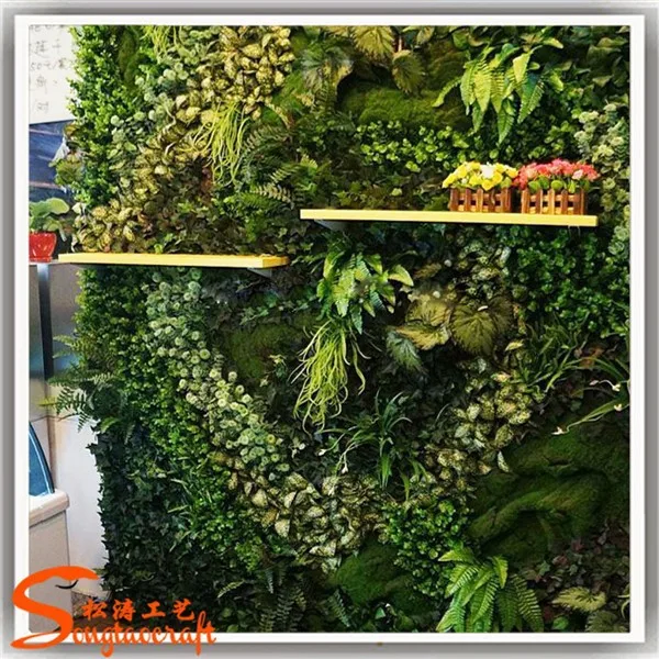 Parete di piante: 8 idee più una per scenografie aeree di piante ... Giardino verticale artificiale