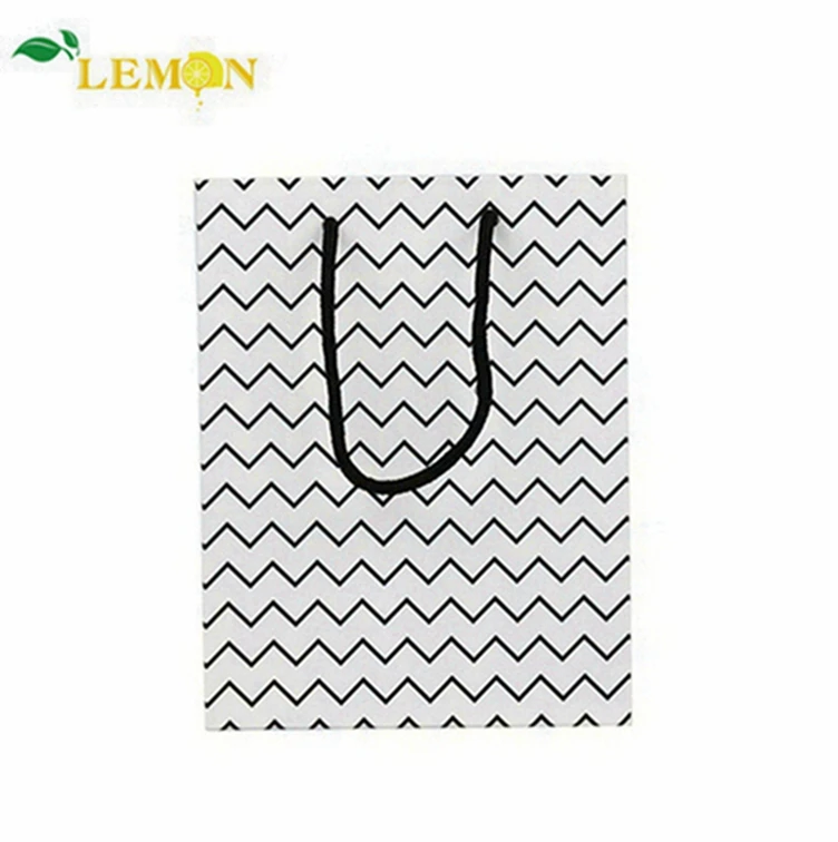 promotional christmas gift paper bag with handle
