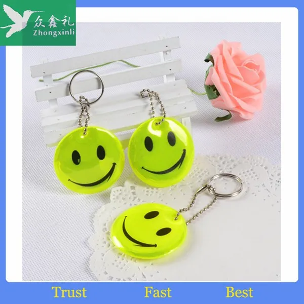 gift custom smiley face pvc emoji keychain with custom logo