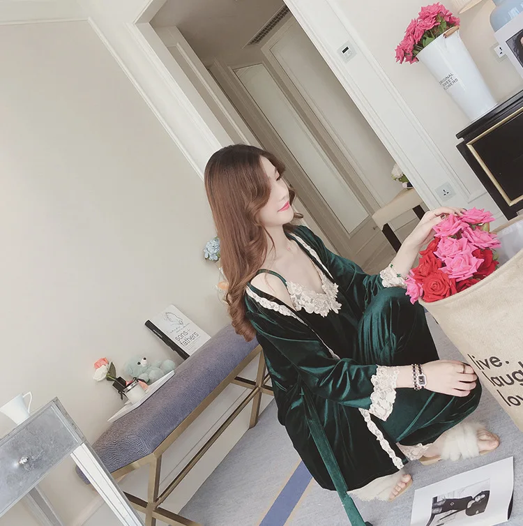 7186128745_132748704