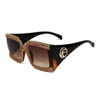 High Quality 2019 sunglasses brand women square sun glasses Men Big Frame Gold Logo Diamond Luxury Sunglasses female uv400