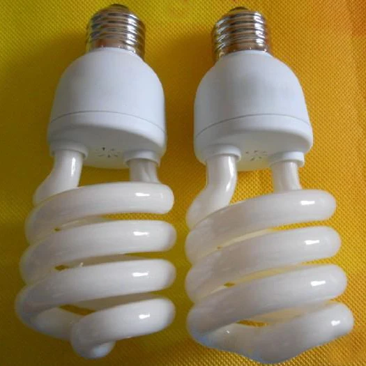 Multifunctional fluorescent tube for UVB supplies