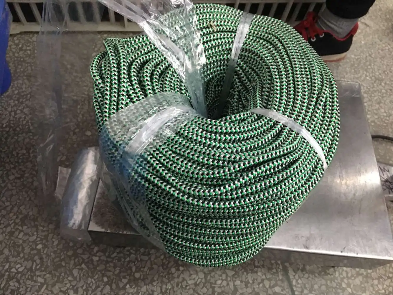 Lead Rope Cargo.jpg