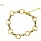 Jewelry Hand And Customized Fashion Jewelry Metal Bracelet Hand Chain With Pearl And 5 Star