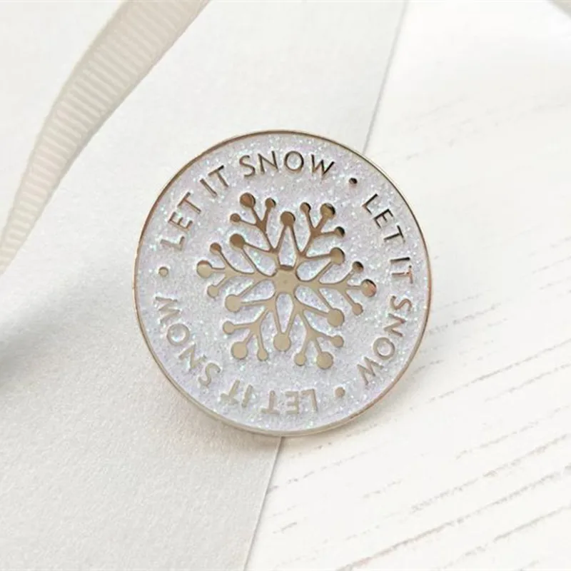 Ремесло и искусство на заказ ваш собственный логотип эмаль Снежинка лацкан значок