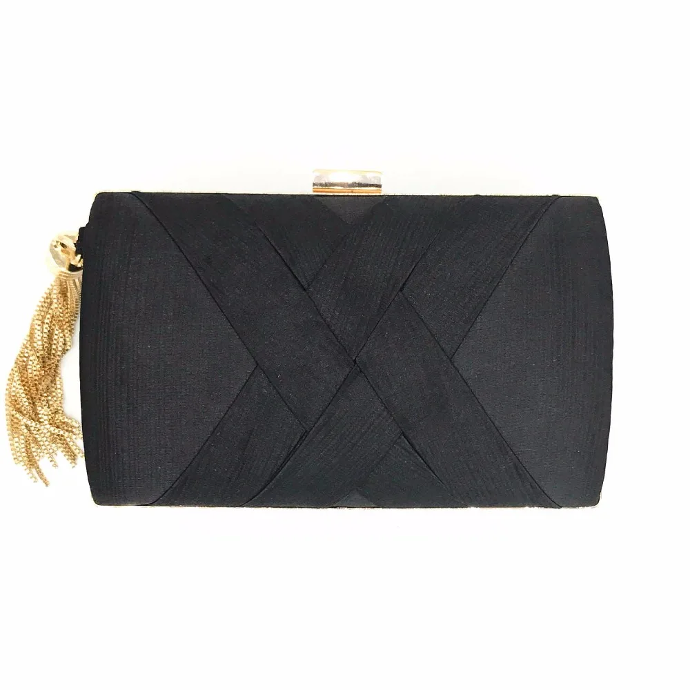 black clutch purse