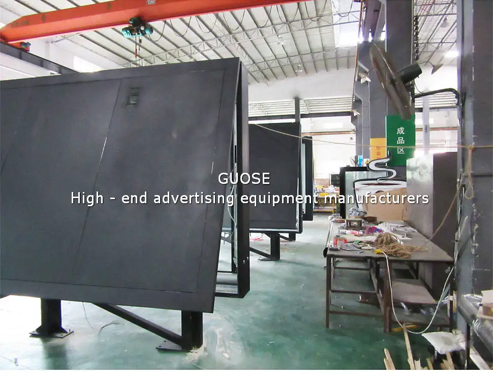Single-sided rolling ads for light boxes