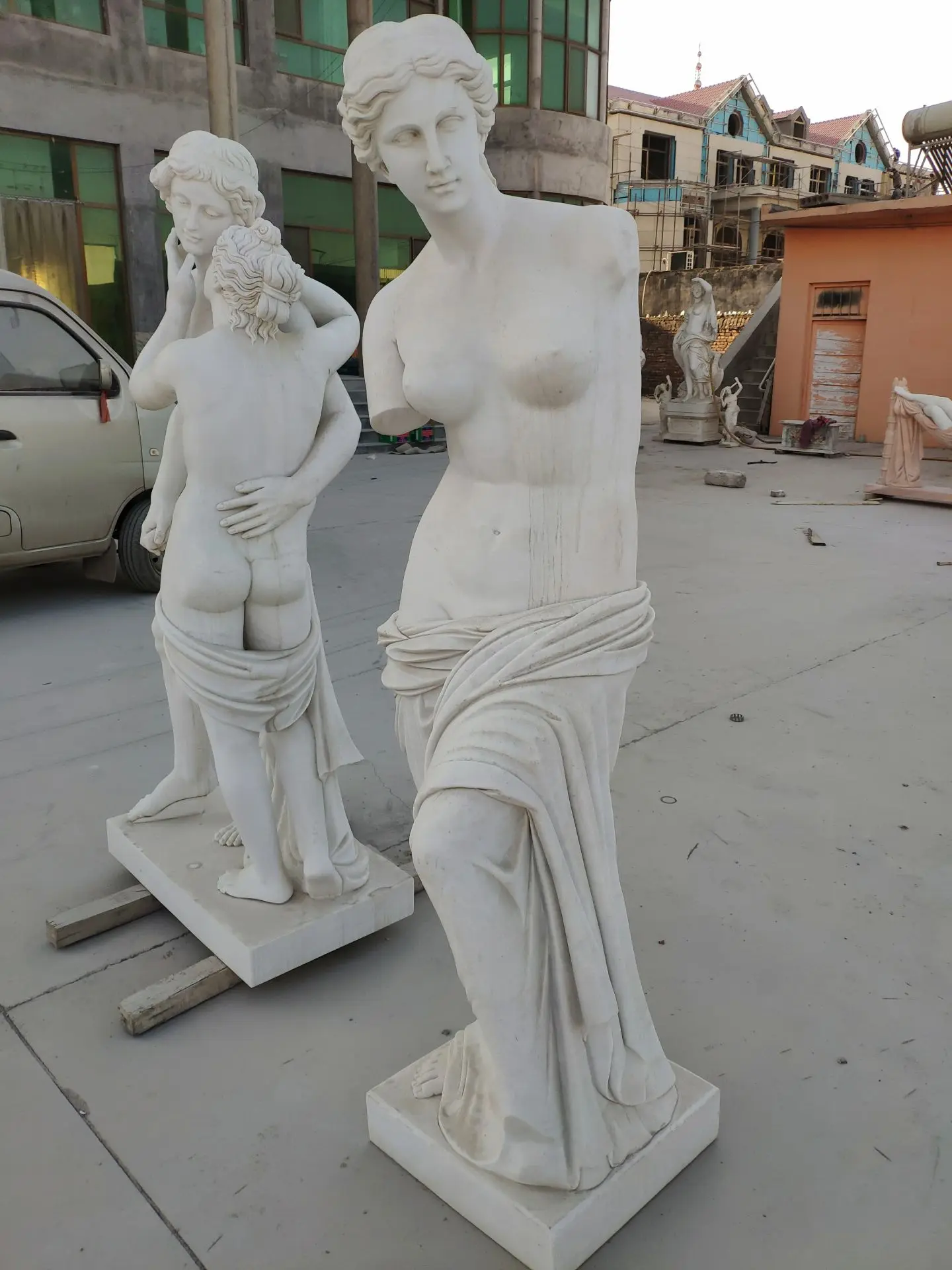 Обнаженные Скульптуры