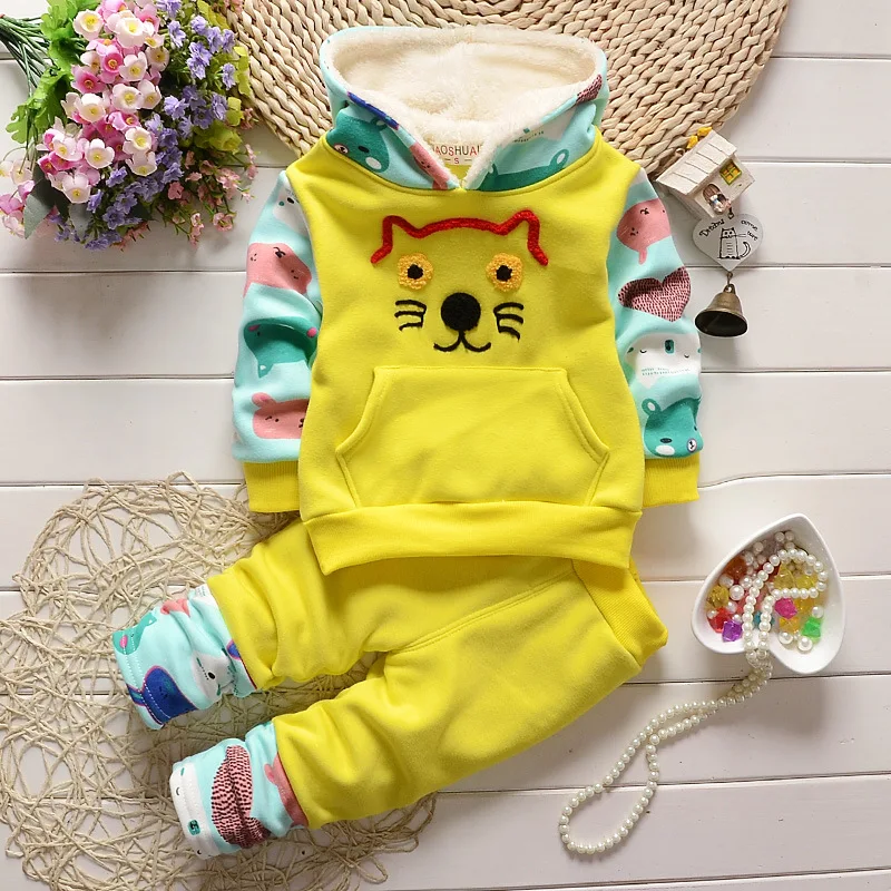 2533061014_912158948