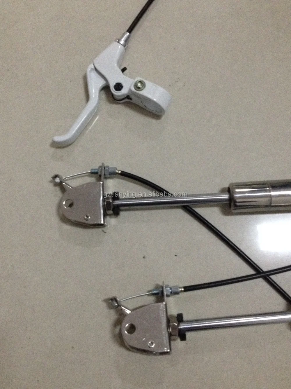 Lockable Gas Springs With Special Release Button For Massage Chair