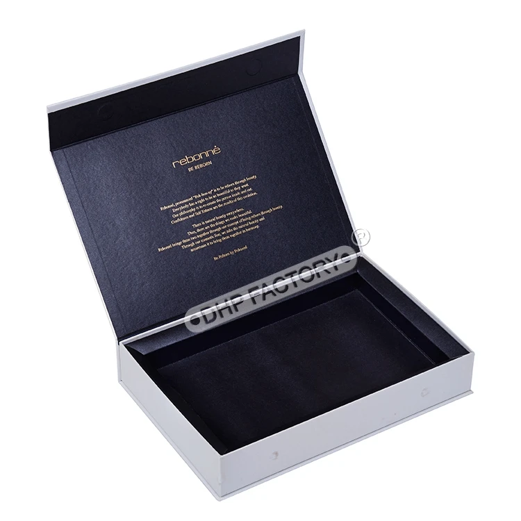 magnet closure hinged scarf white cardboard gift box with lid