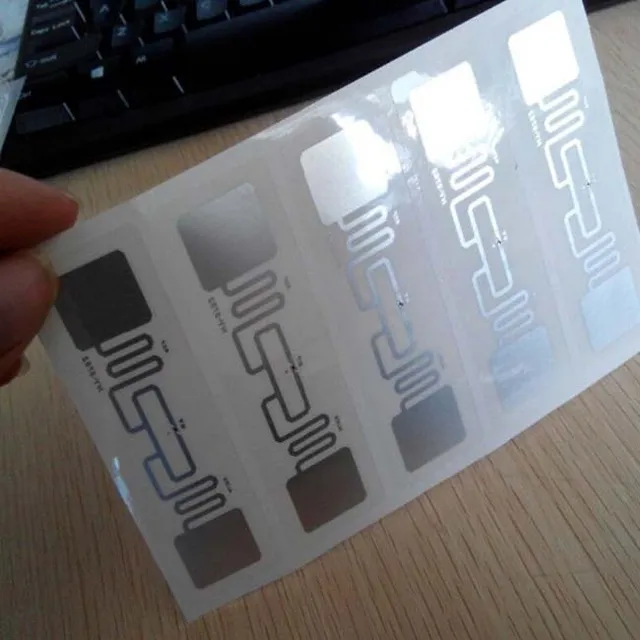 uhf wet inlay with adhesive blank smart rfid label