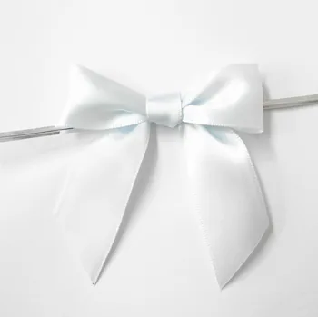 white wrapping bows