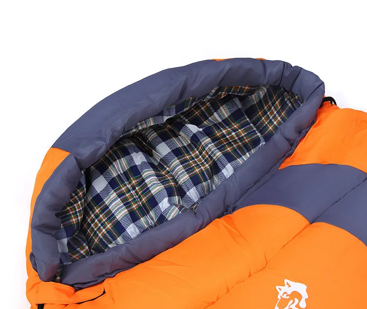 2392690043_1178351480