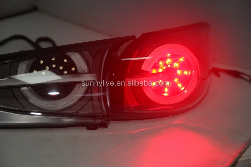 LED rear light For MAZDA 3 Axela Hatchback 2015 -up LED Strip Tail Lamp Clear cover TW