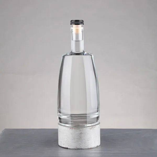 Wholesale Crystal Glass Material Glass Juice Bottle Manufacturers Italy