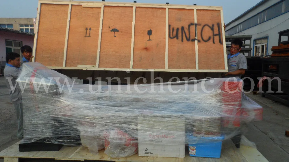 Unichヨーロッパ品質プロフェッショナル熱い販売自家製新しいcncプラズマ切断機価格仕入れ・メーカー・工場