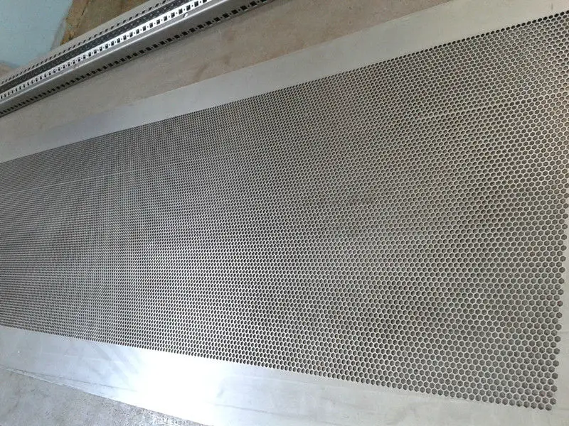 высокоточный выпрямляющий станок для металлической сетки или стальной катушки